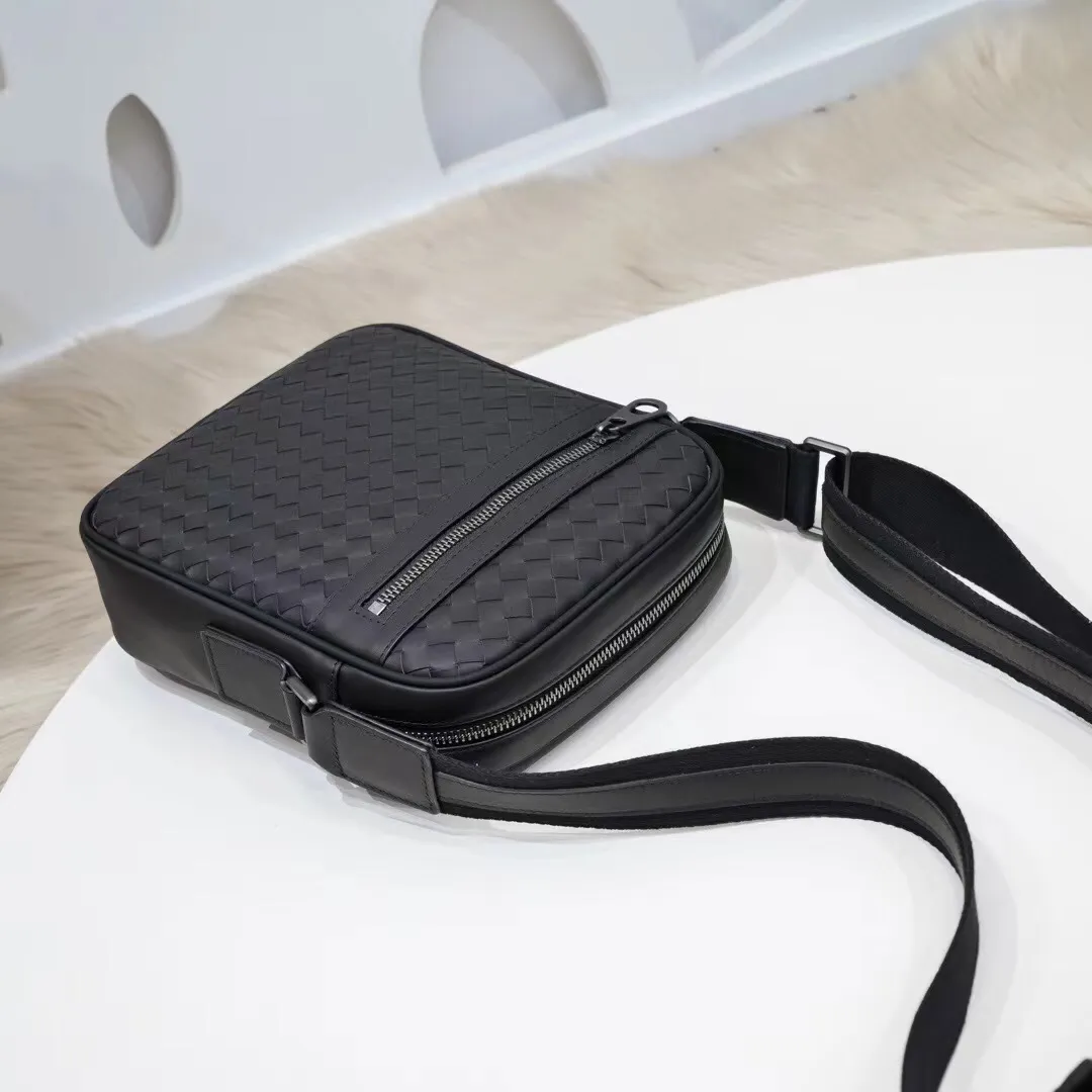 All categories 💚 Top version men’s bags 💚 BV 2024 new BV crossbody bag